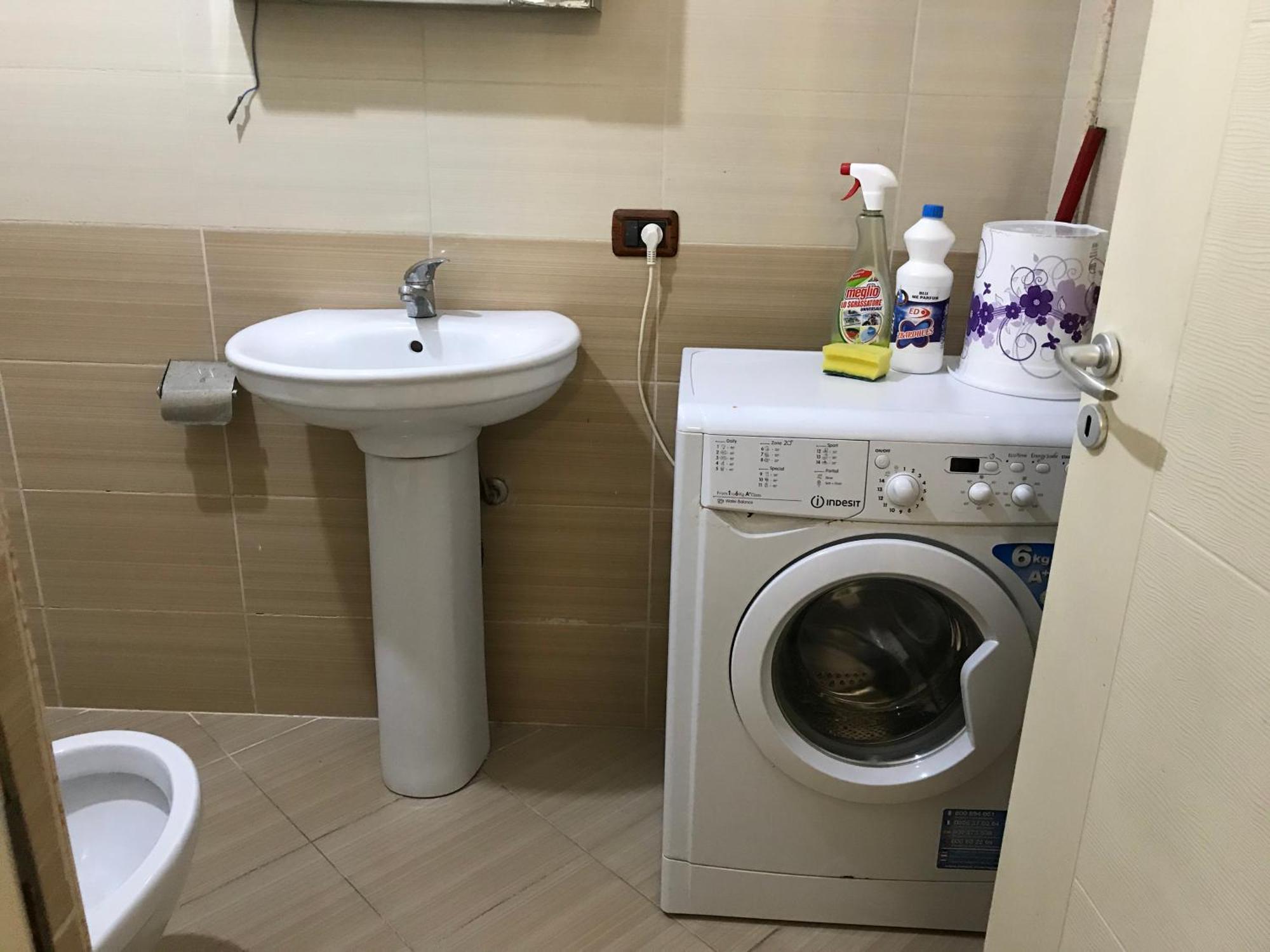Home Sweet Home 1 - Guest House Tiranë Phòng bức ảnh